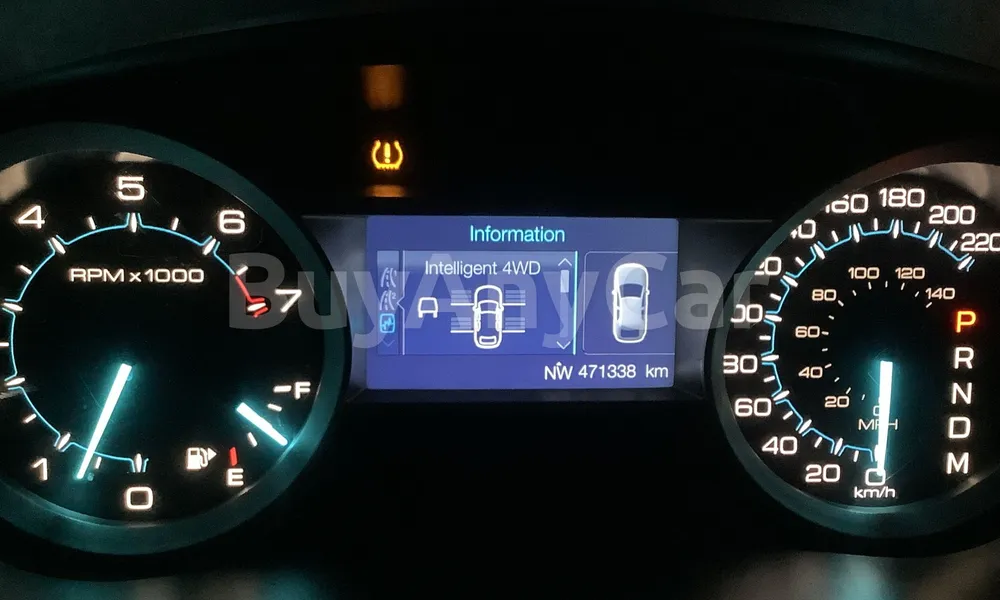 Vehicle photo 7