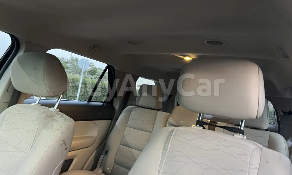 Vehicle photo 9