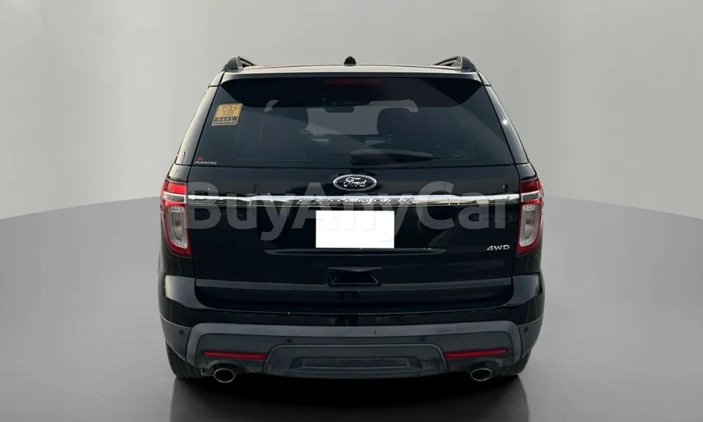 Vehicle photo 2