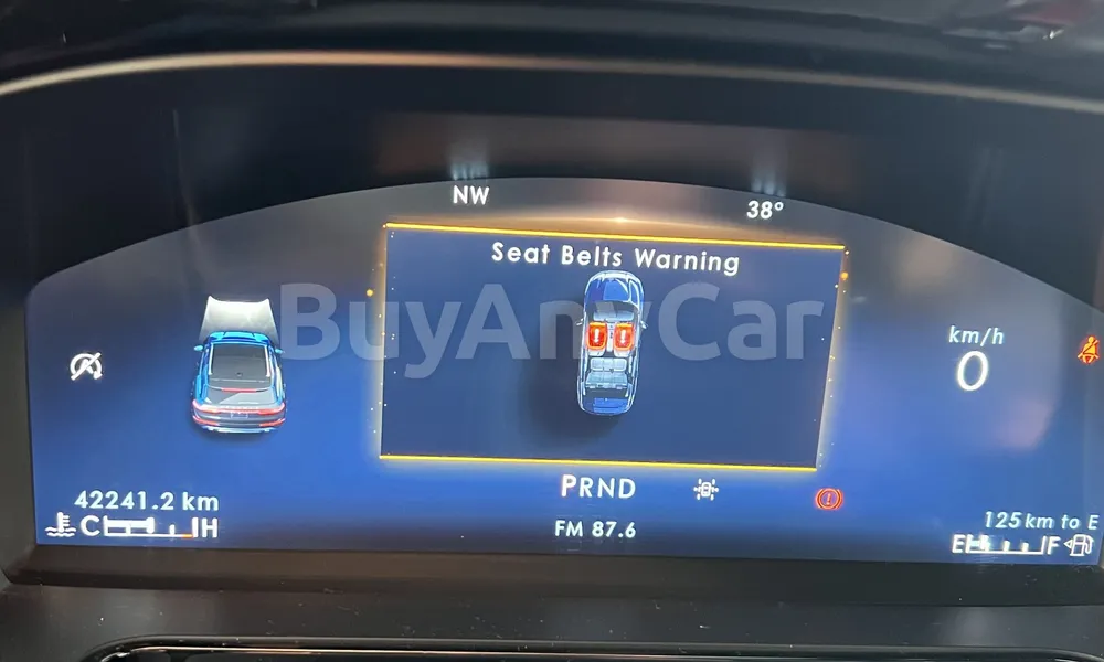 Vehicle photo 6