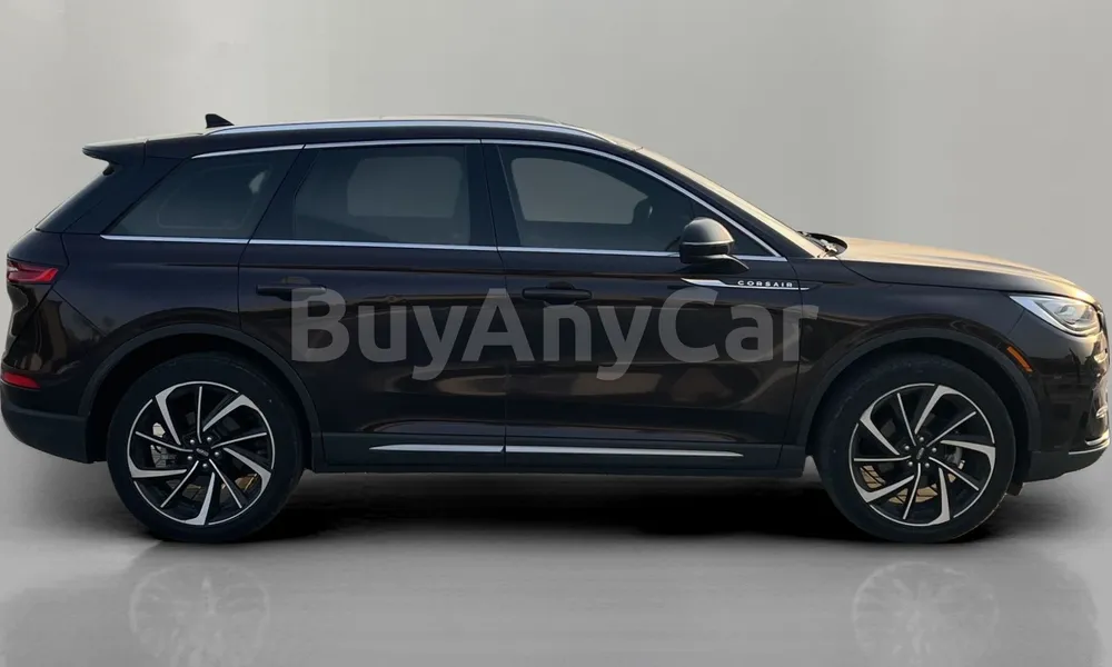 Vehicle photo 3
