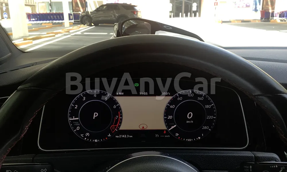 Vehicle photo 5