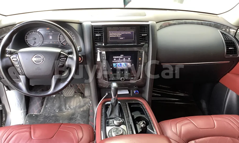 Vehicle photo 7