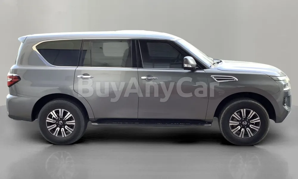 Vehicle photo 3