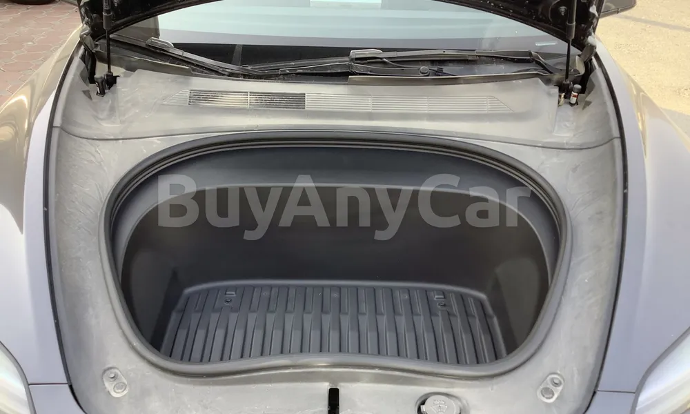 Vehicle photo 6