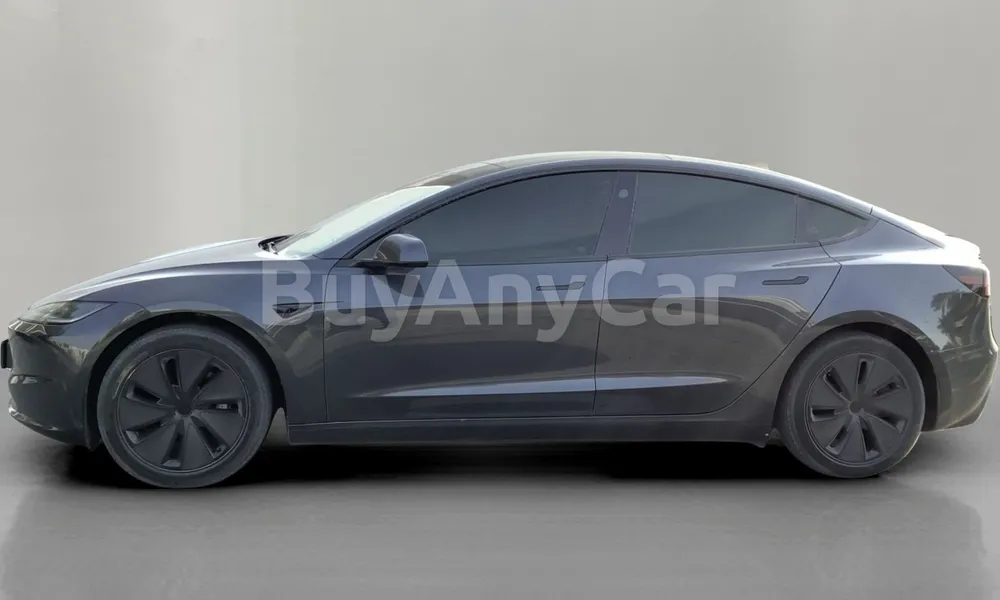 Vehicle photo 4