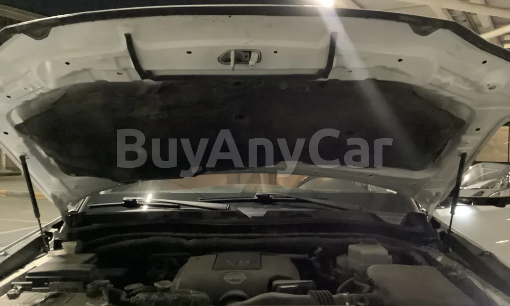 Vehicle photo 7