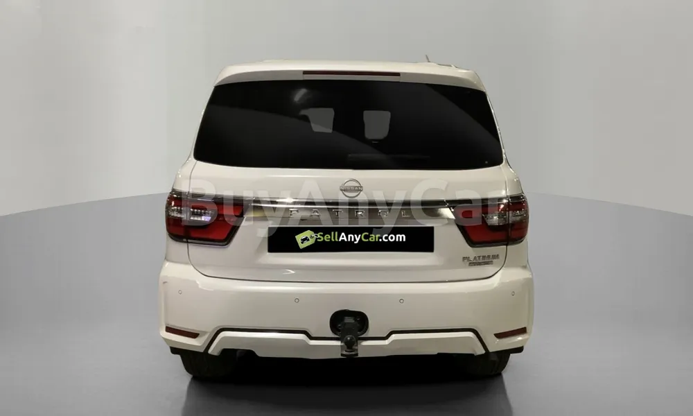 Vehicle photo 2