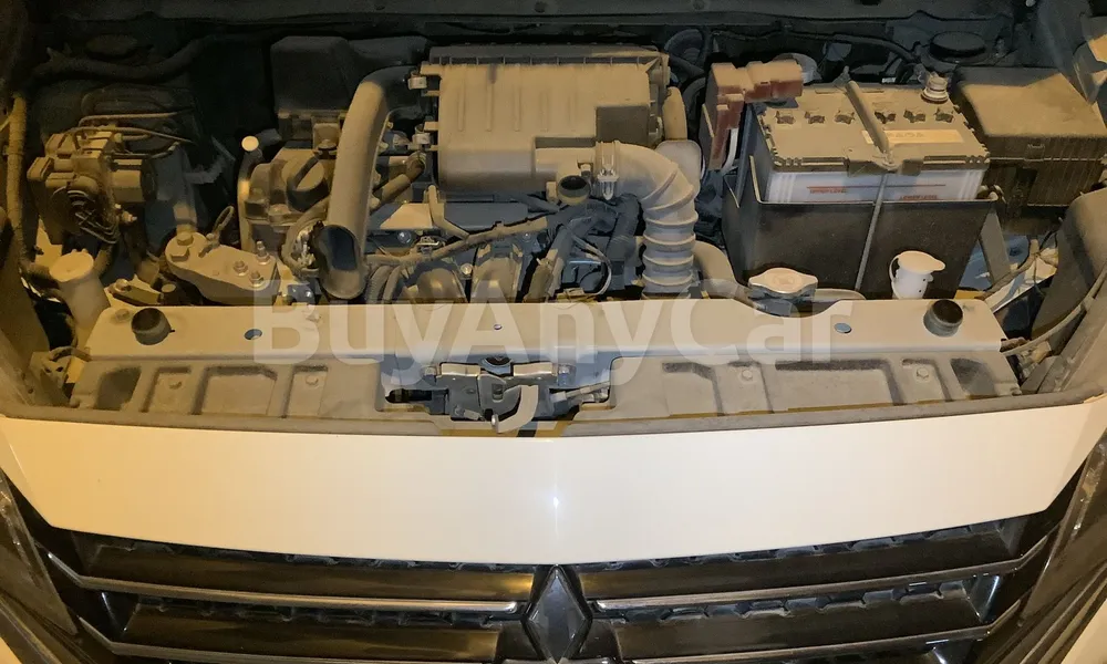 Vehicle photo 6