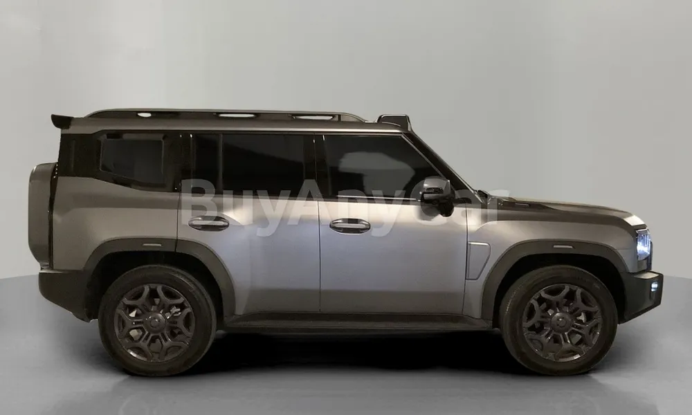 Vehicle photo 3