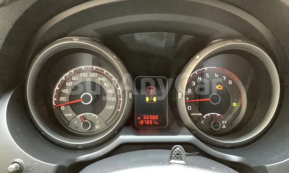 Vehicle photo 7