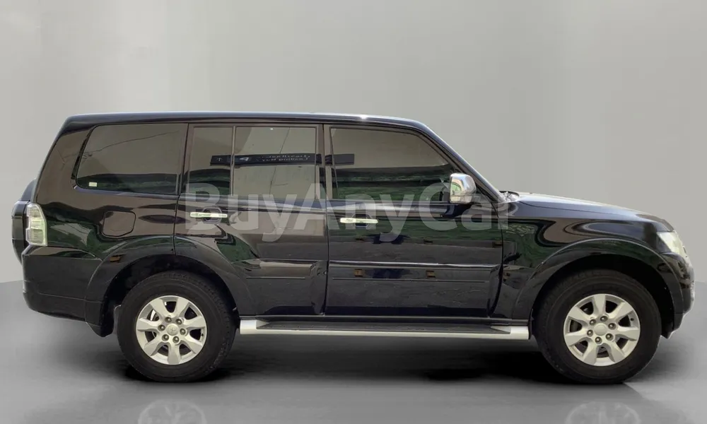 Vehicle photo 3
