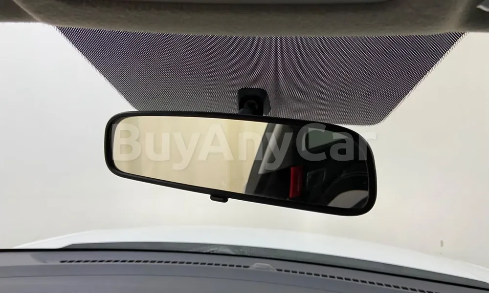 Vehicle photo 14