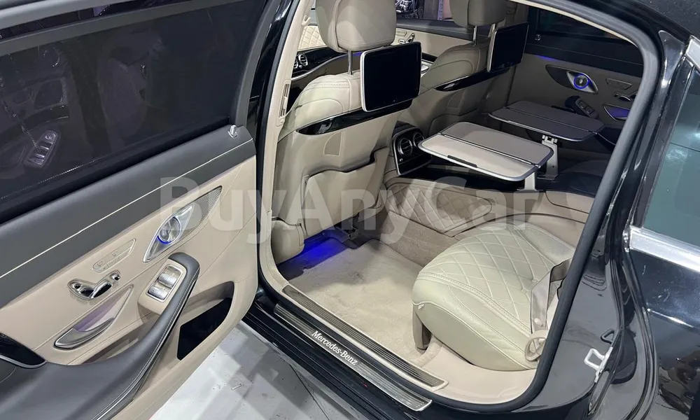 Vehicle photo 5