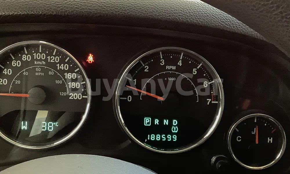 Vehicle photo 7