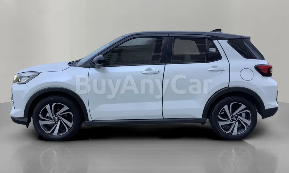 Vehicle photo 4