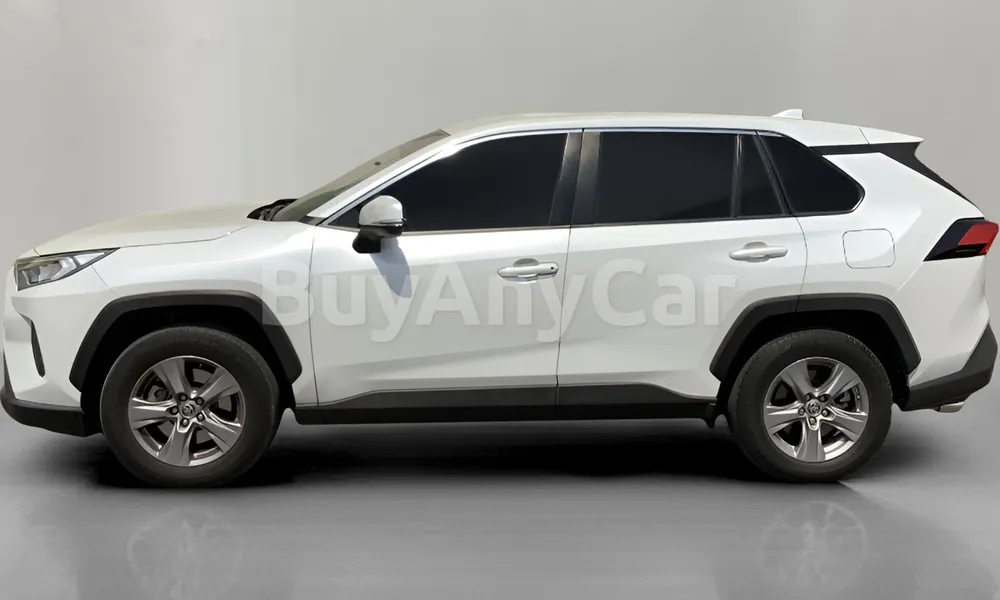 Vehicle photo 4