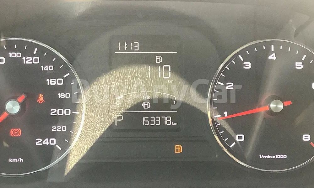 Vehicle photo 10