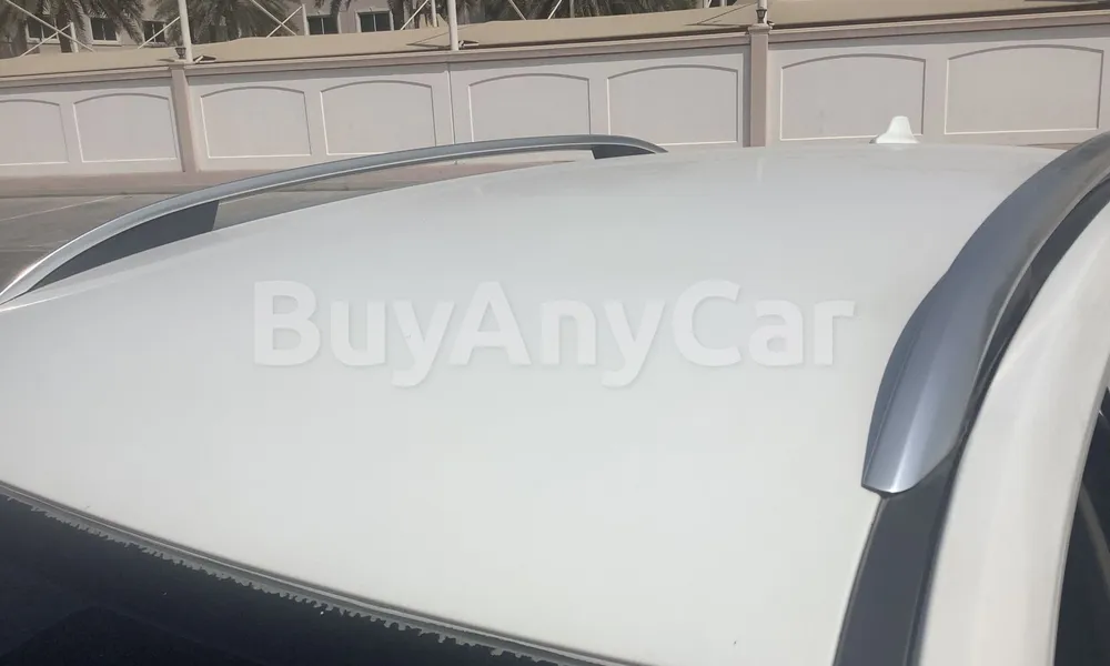 Vehicle photo 7
