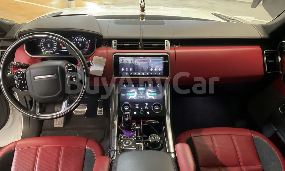 Vehicle photo 8