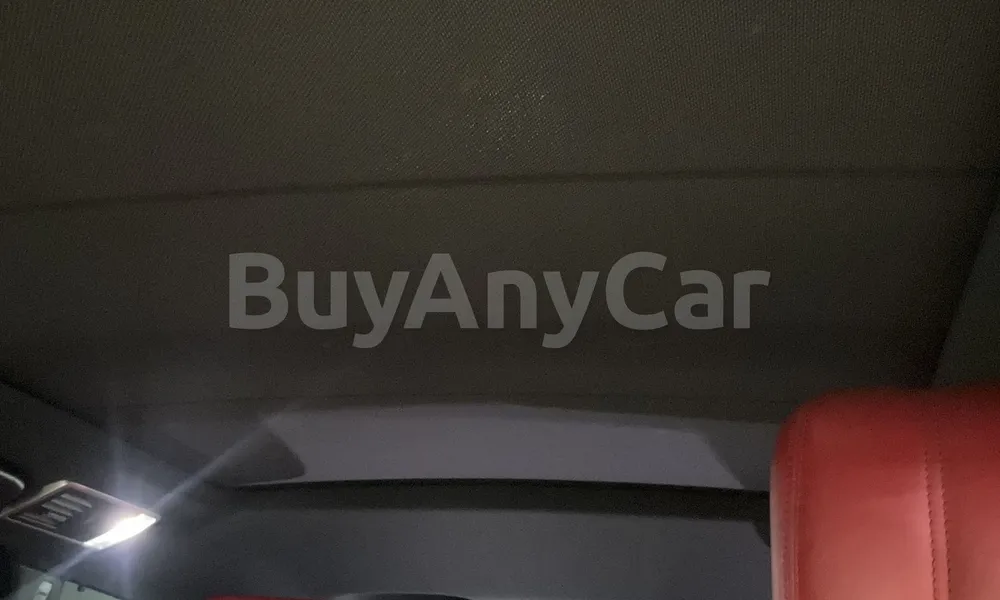 Vehicle photo 9