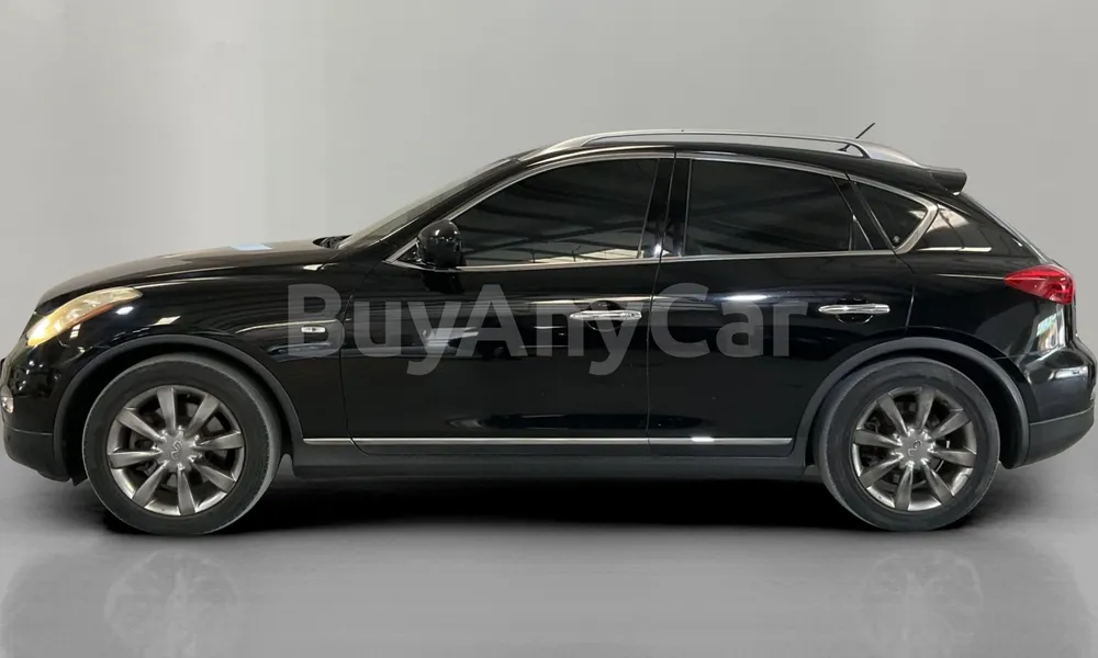 Vehicle photo 4