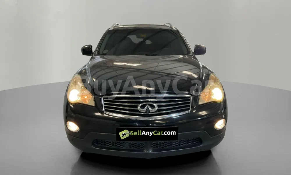 Vehicle photo 1