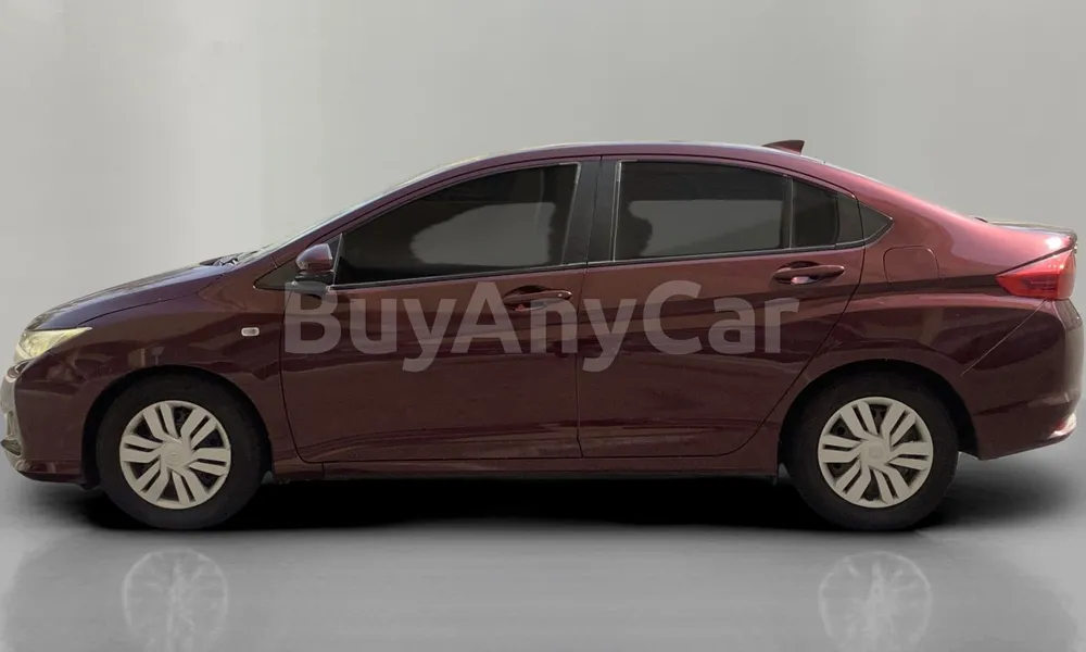 Vehicle photo 4