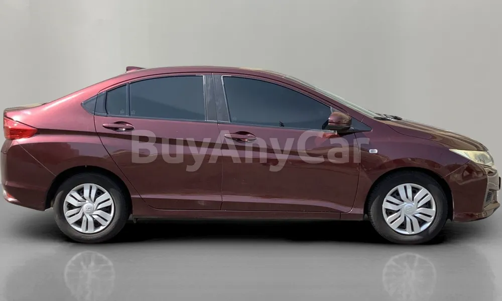 Vehicle photo 3