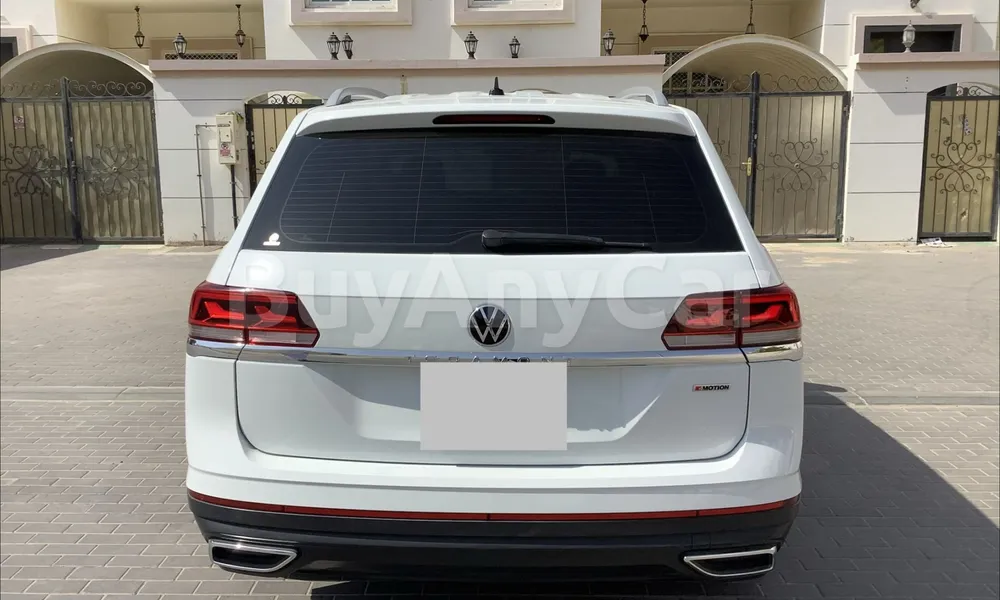 Vehicle photo 2