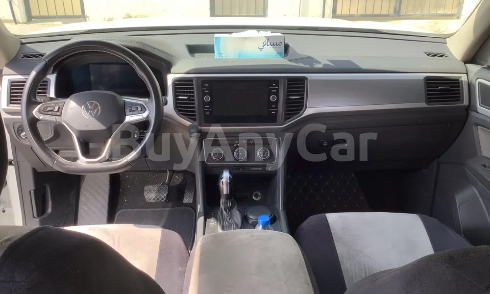 Vehicle photo 8