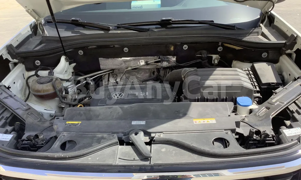 Vehicle photo 7