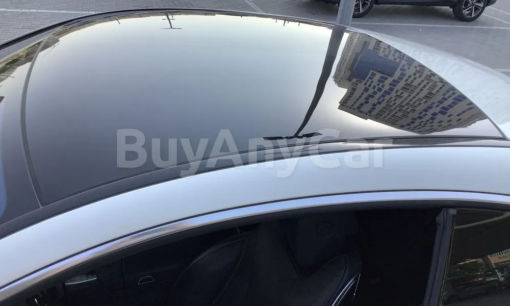 Vehicle photo 5