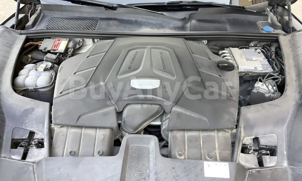 Vehicle photo 6