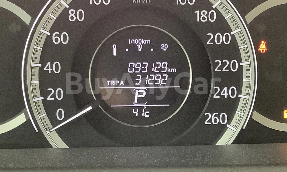 Vehicle photo 7