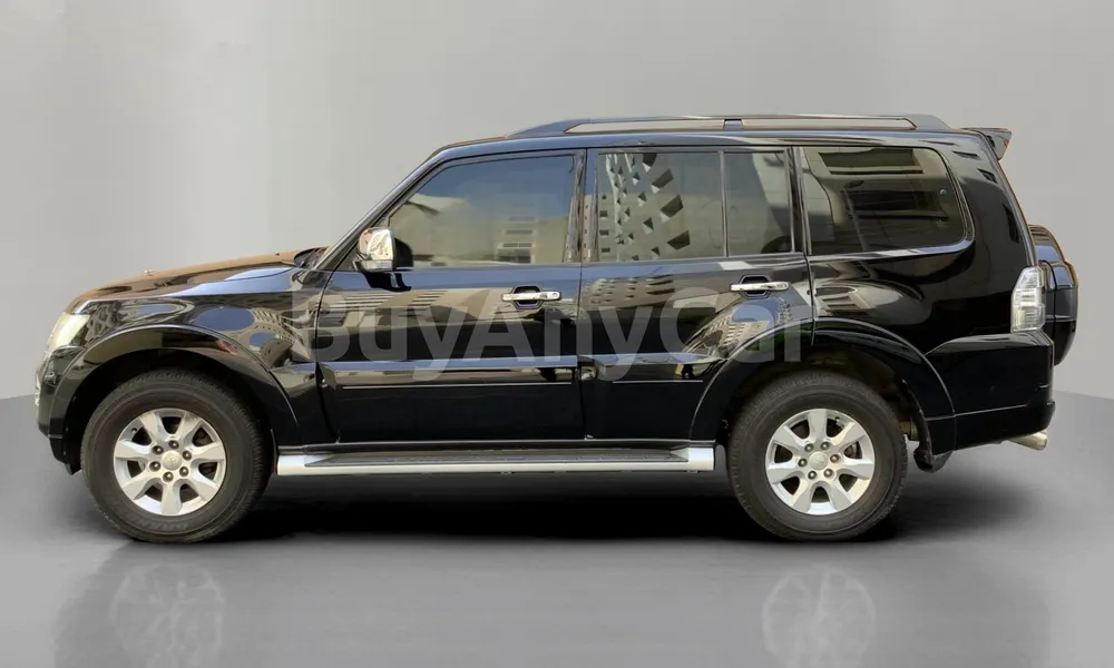 Vehicle photo 4