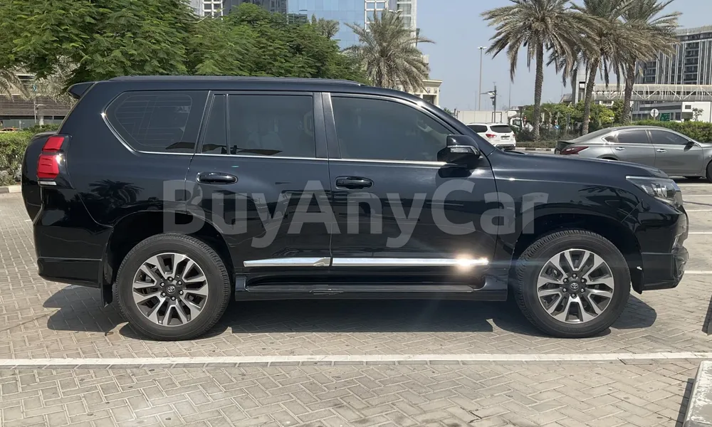 Vehicle photo 3