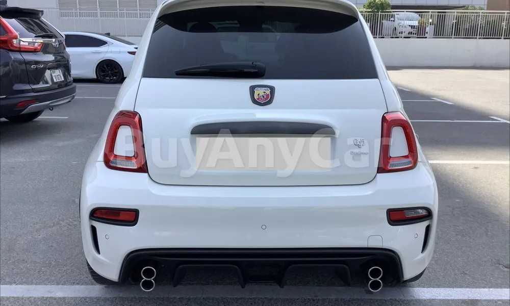 Vehicle photo 2