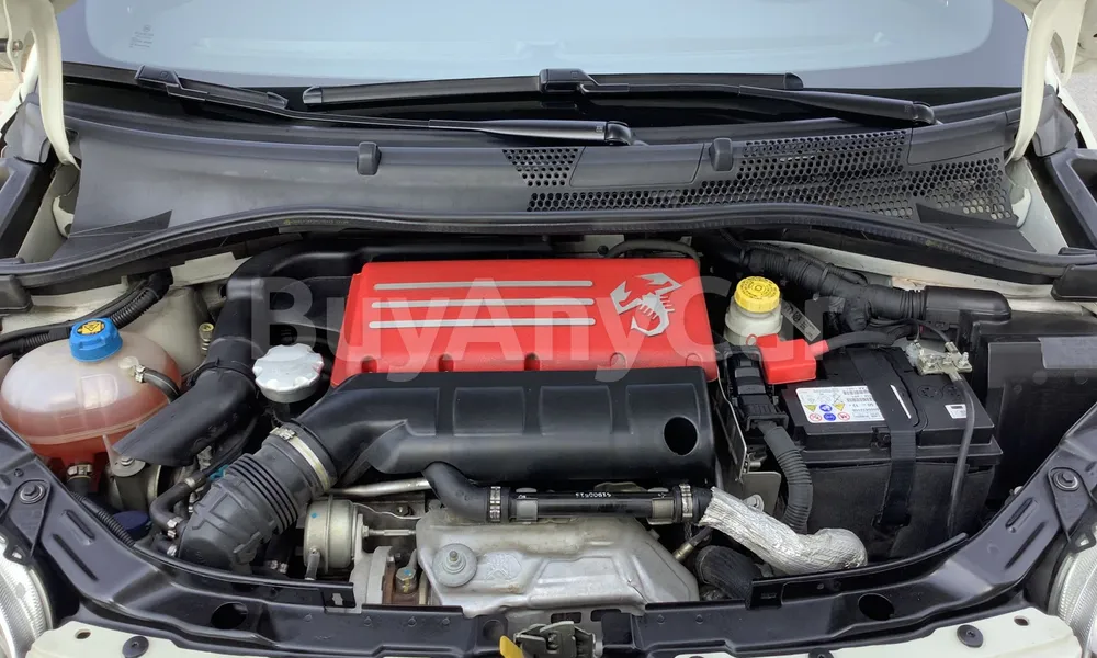 Vehicle photo 6