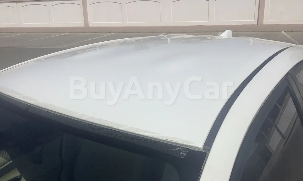 Vehicle photo 7