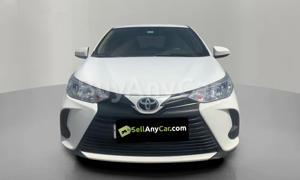 Vehicle photo 2
