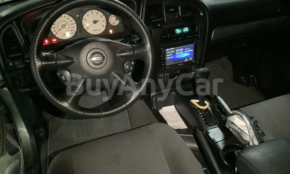 Vehicle photo 8