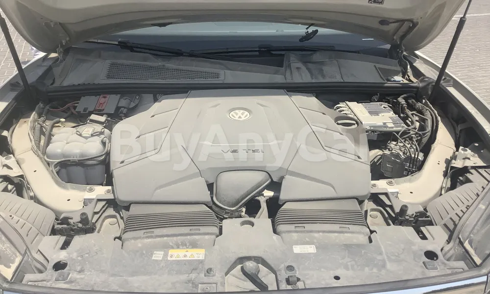 Vehicle photo 6