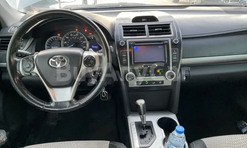 Vehicle photo 8