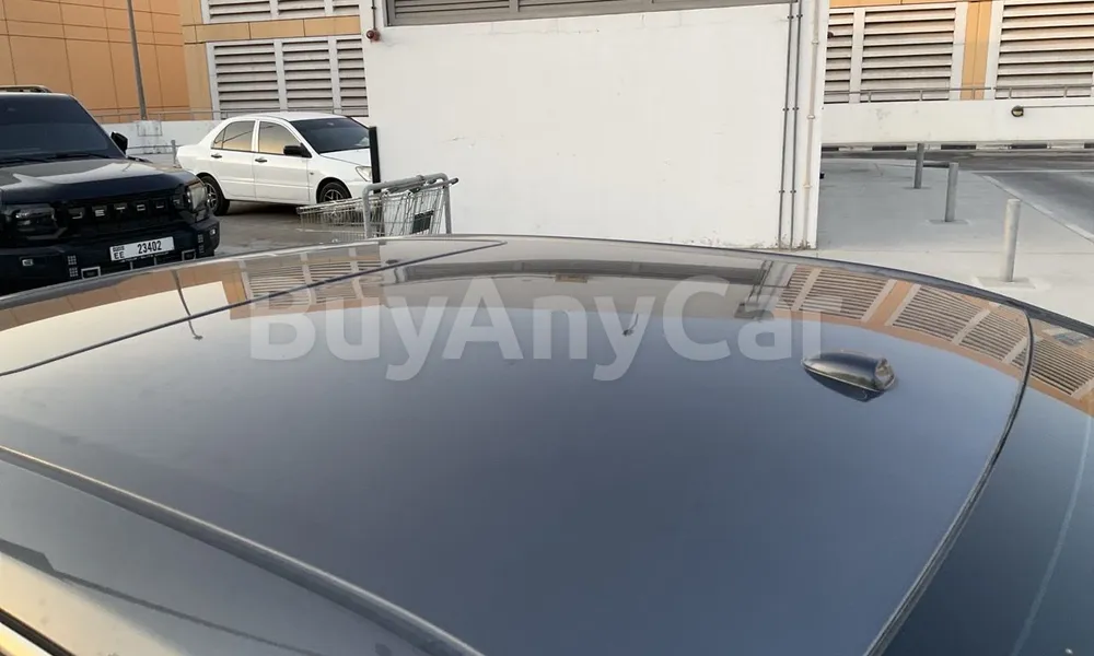 Vehicle photo 5