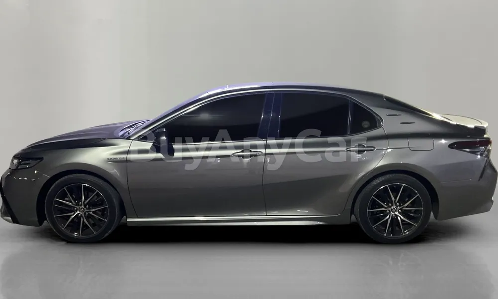 Vehicle photo 4