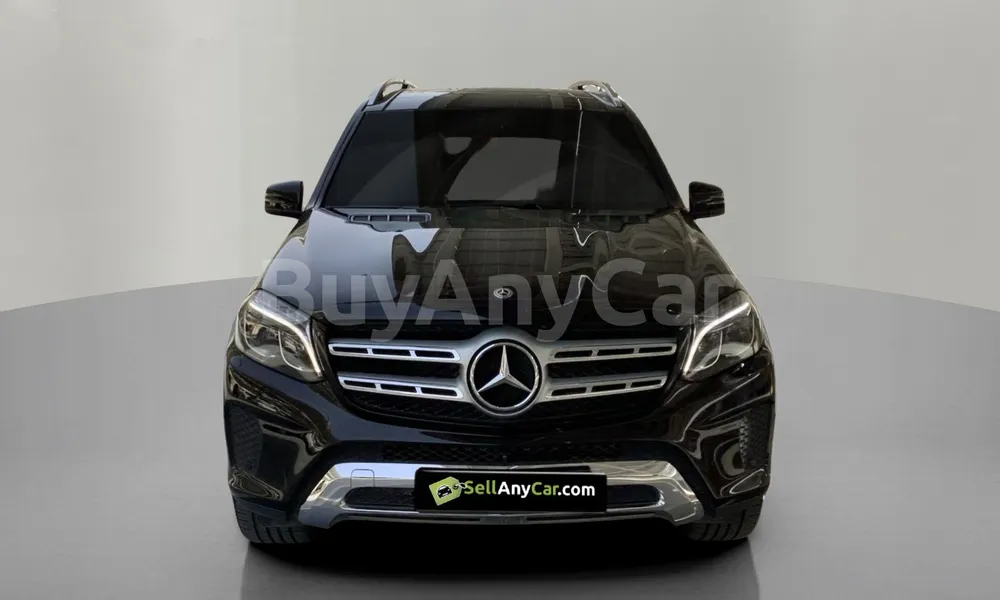 Vehicle photo 1