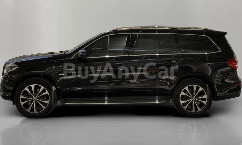 Vehicle photo 3