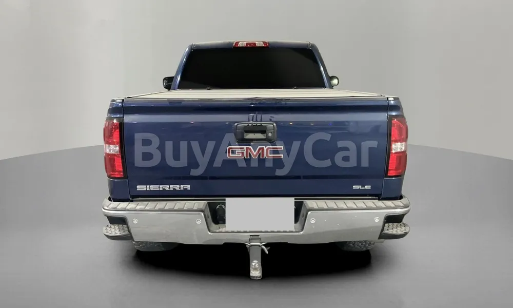 Vehicle photo 2