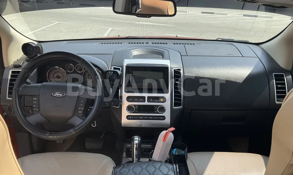 Vehicle photo 9
